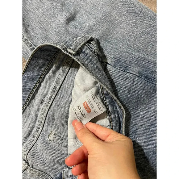 Wrangler Authentics Men’s Light Wash Long Jeans Straight SZ 40 X 32 - Picture 4 of 5